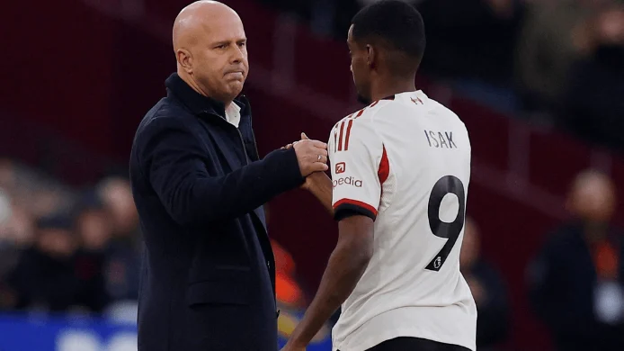 سلوت يكشف تطورات تأهيل ألكسندر إيزاك