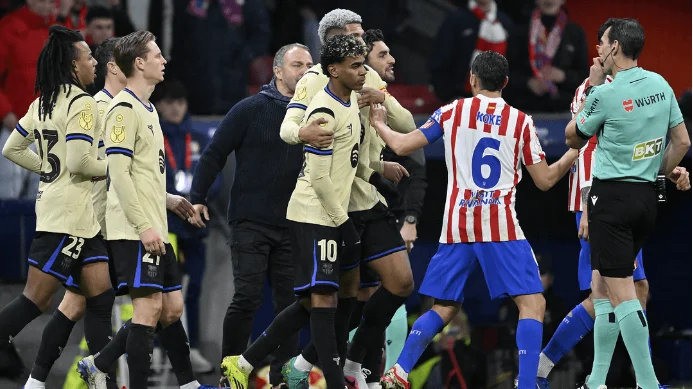 برشلونة ينتقد التحكيم الإسباني بعد مباراة أتلتيكو مدريد