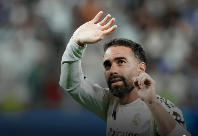 ريال مدريد يعلن رحيل كارفاخال نهاية الموسم