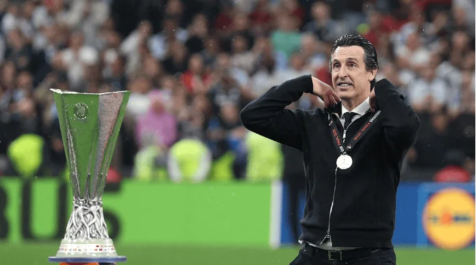 أوناي إيمري يحقق إنجازاً أيقونياً